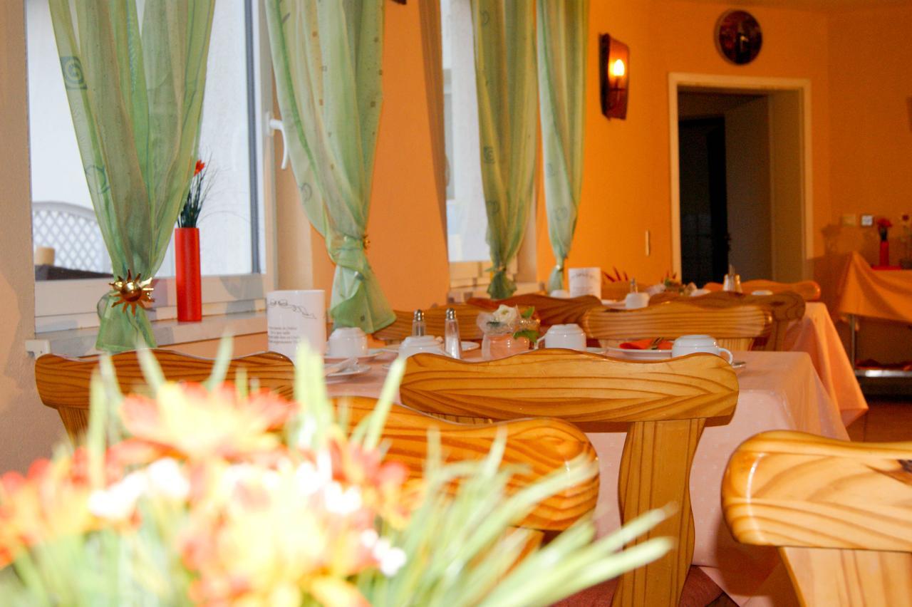 Hotel Schonunger Bucht Waigolshausen Екстер'єр фото